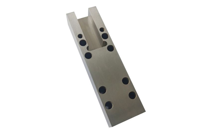 Khối hướng dẫn máy móc CNC